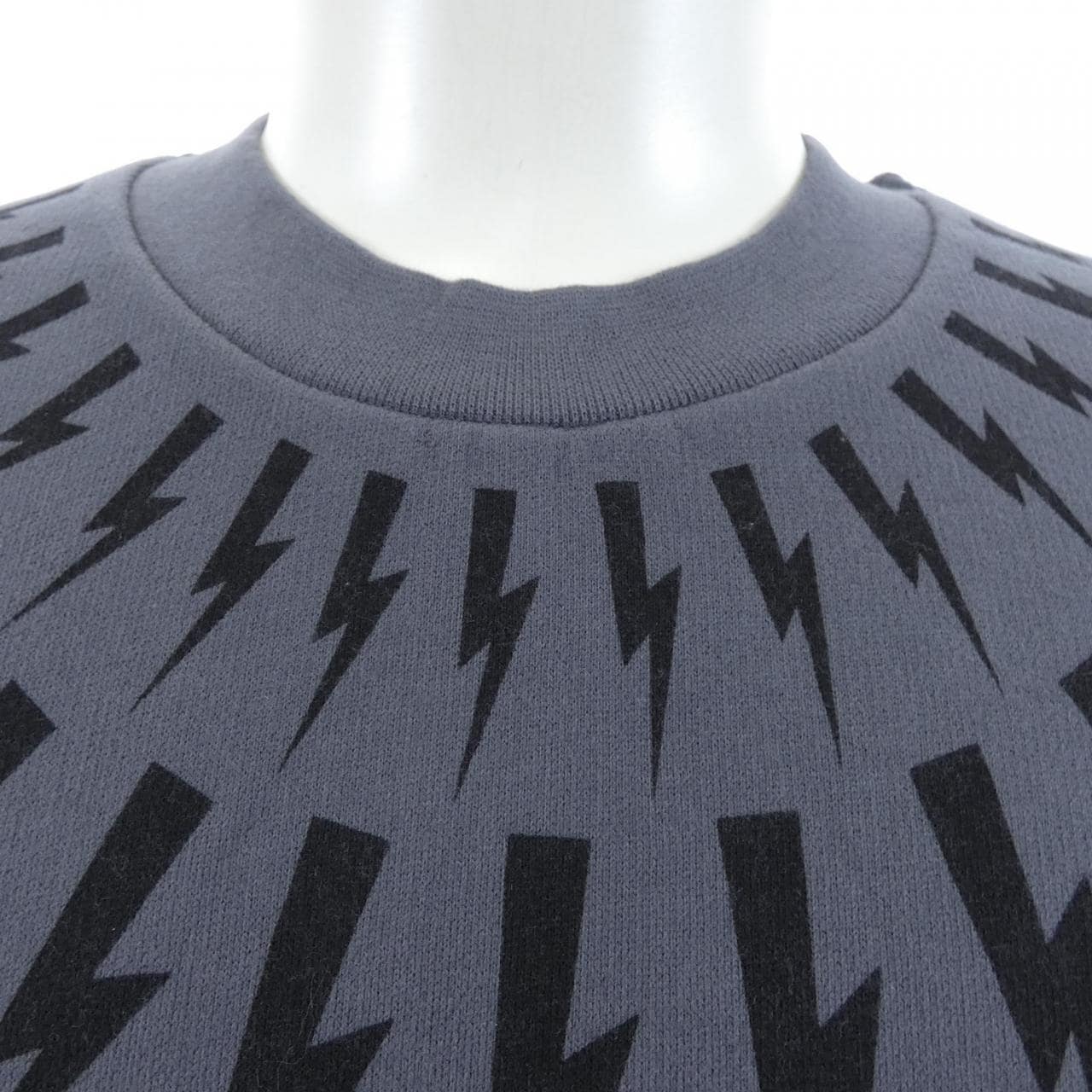 ニールバレット Neil Barrett NBV7JS010S スウェット