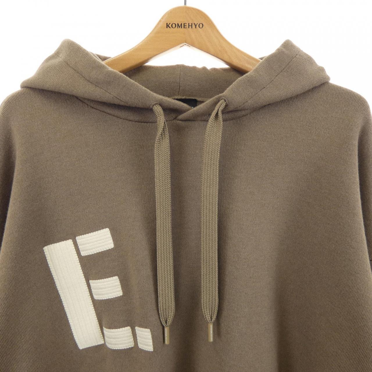 エンポリオアルマーニ EMPORIO ARMANI パーカー