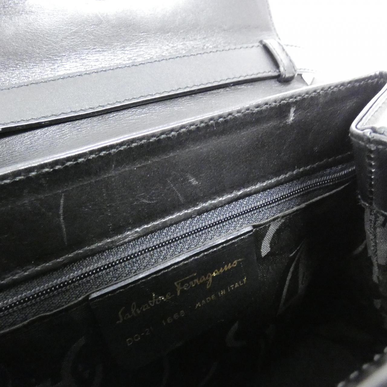 [vintage] SALVATORE FERRAGAMO 21 1668 bag