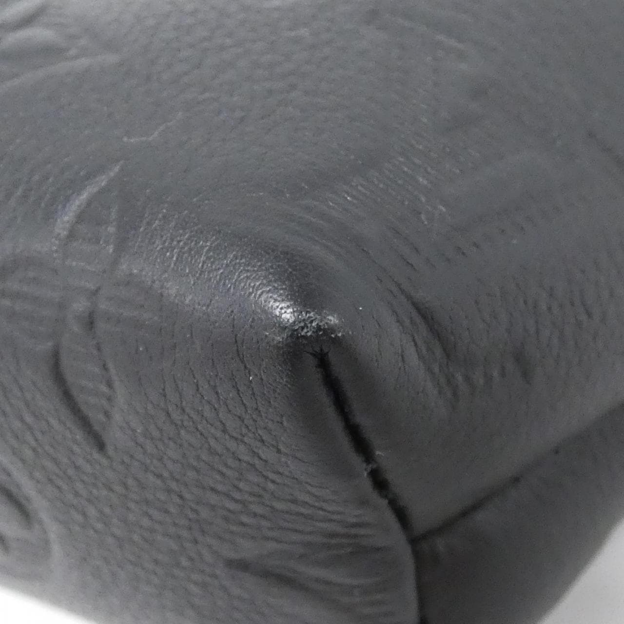 ルイヴィトン モノグラム シャドウ パルス ウェアラブル ウォレット M12636 ショルダーバッグ