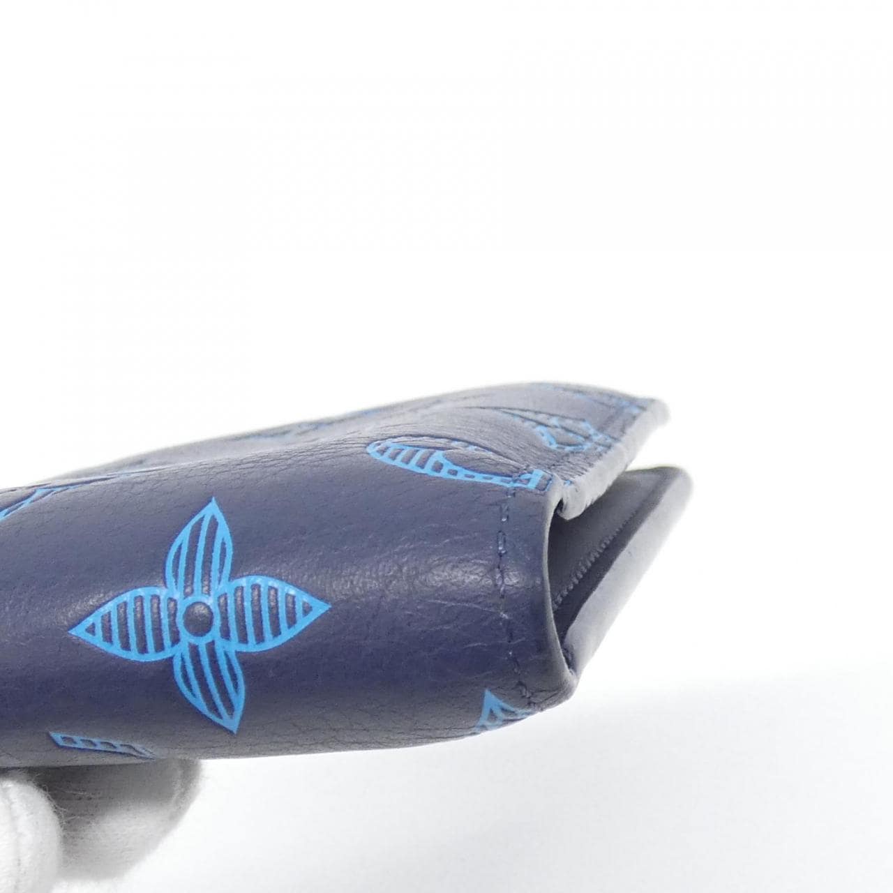 ルイヴィトン モノグラム シャドウ ポルトフォイユ ミュルティプル M82323 札入れ