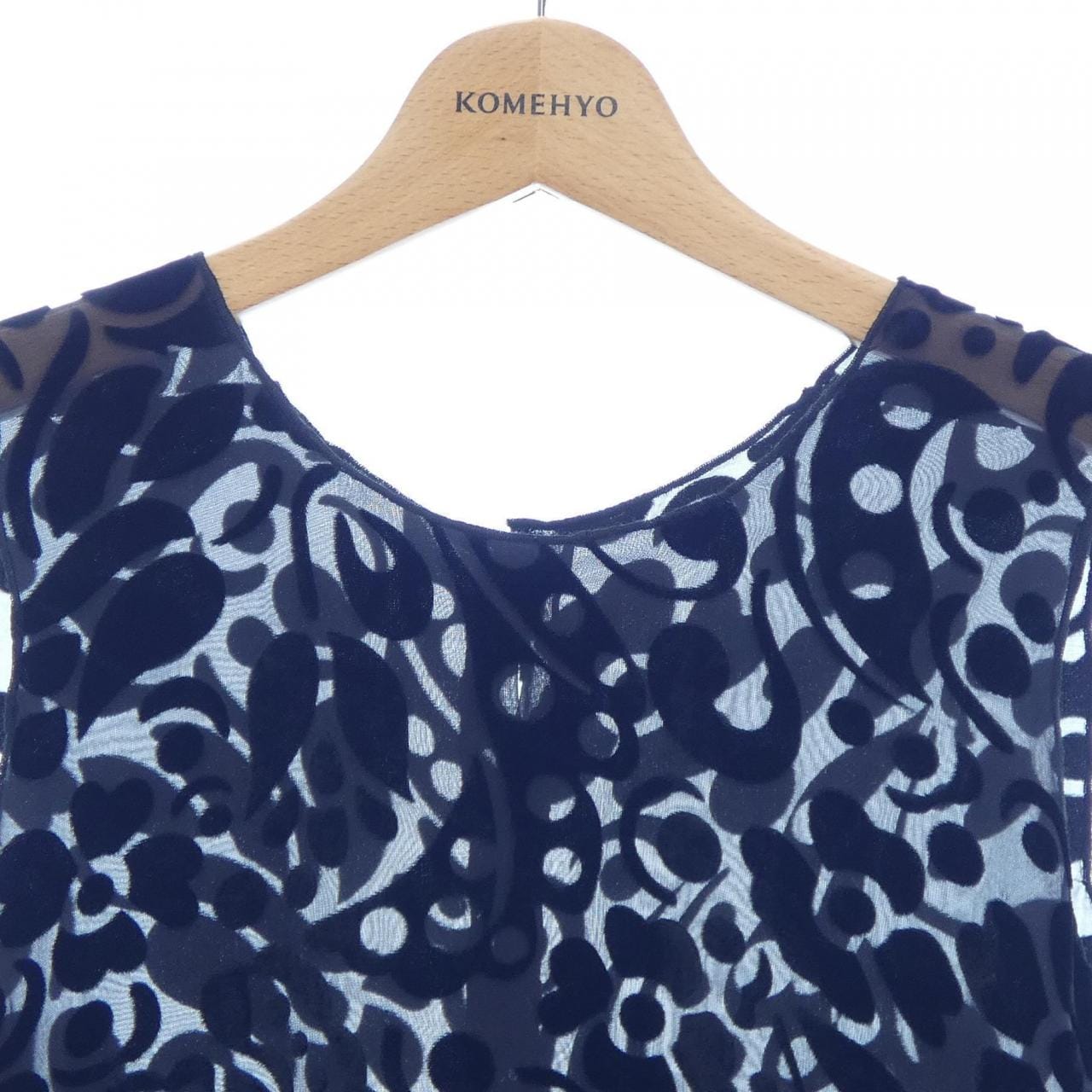 ドルチェアンドガッバーナ DOLCE&GABBANA トップス