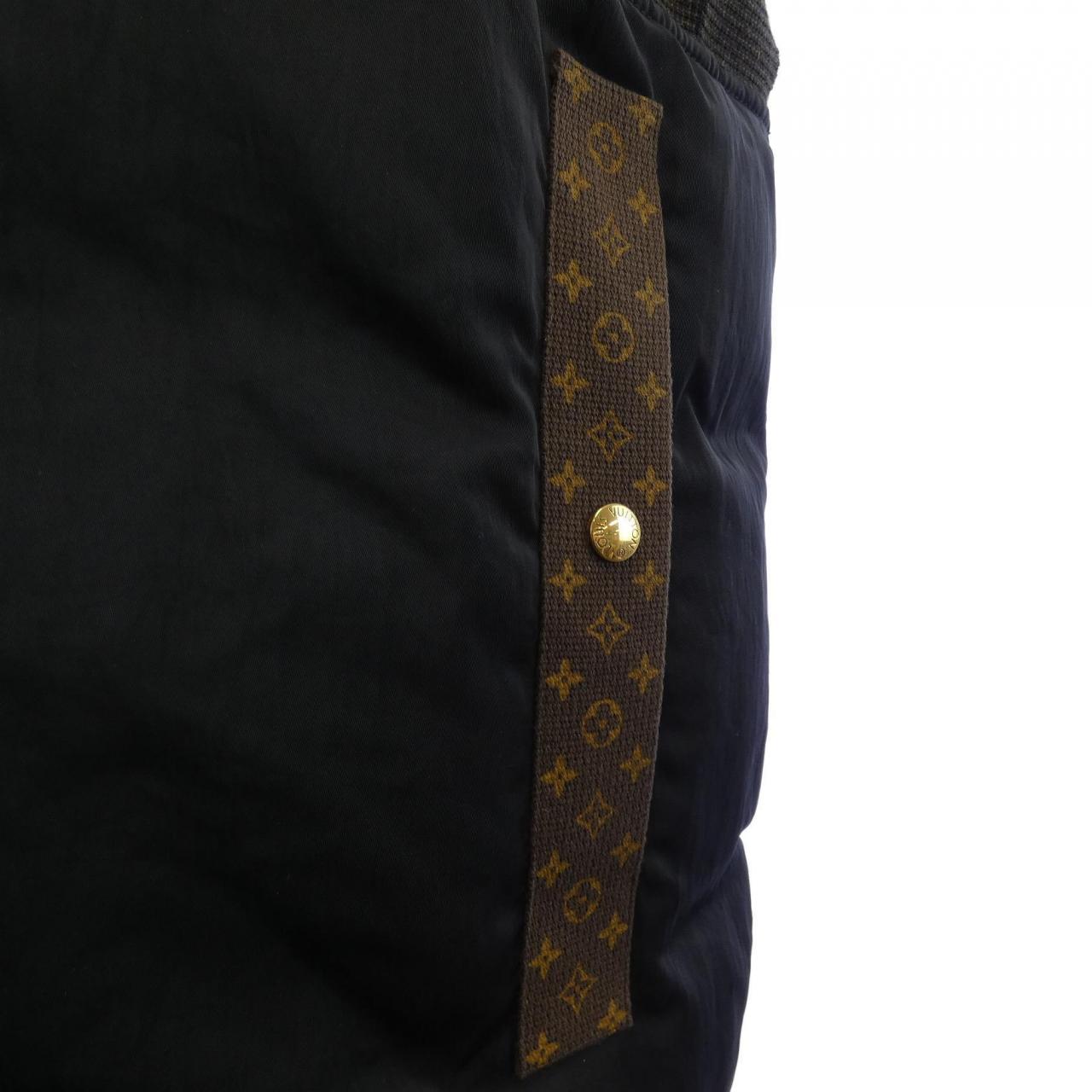 ルイヴィトン LOUIS VUITTON FQOW10CED ダウンベスト