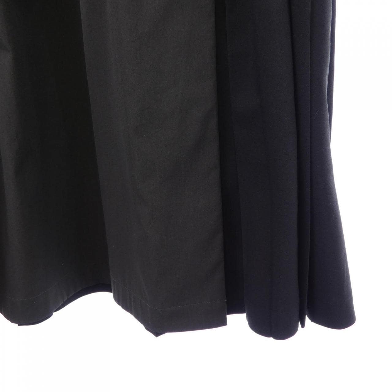 ニューバランス NEW BALANCE スカート