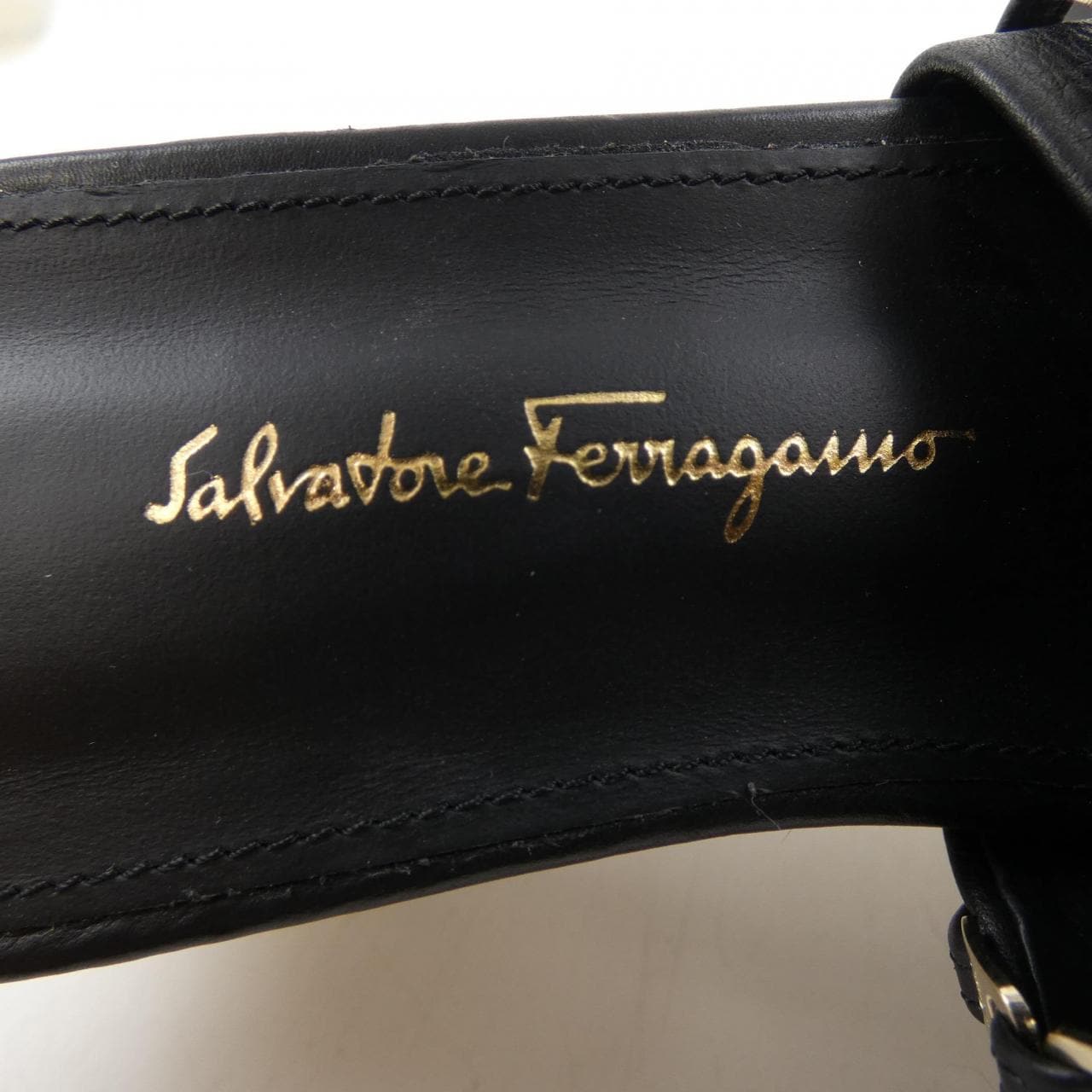 サルヴァトーレフェラガモ SALVATORE FERRAGAMO 19533 サンダル
