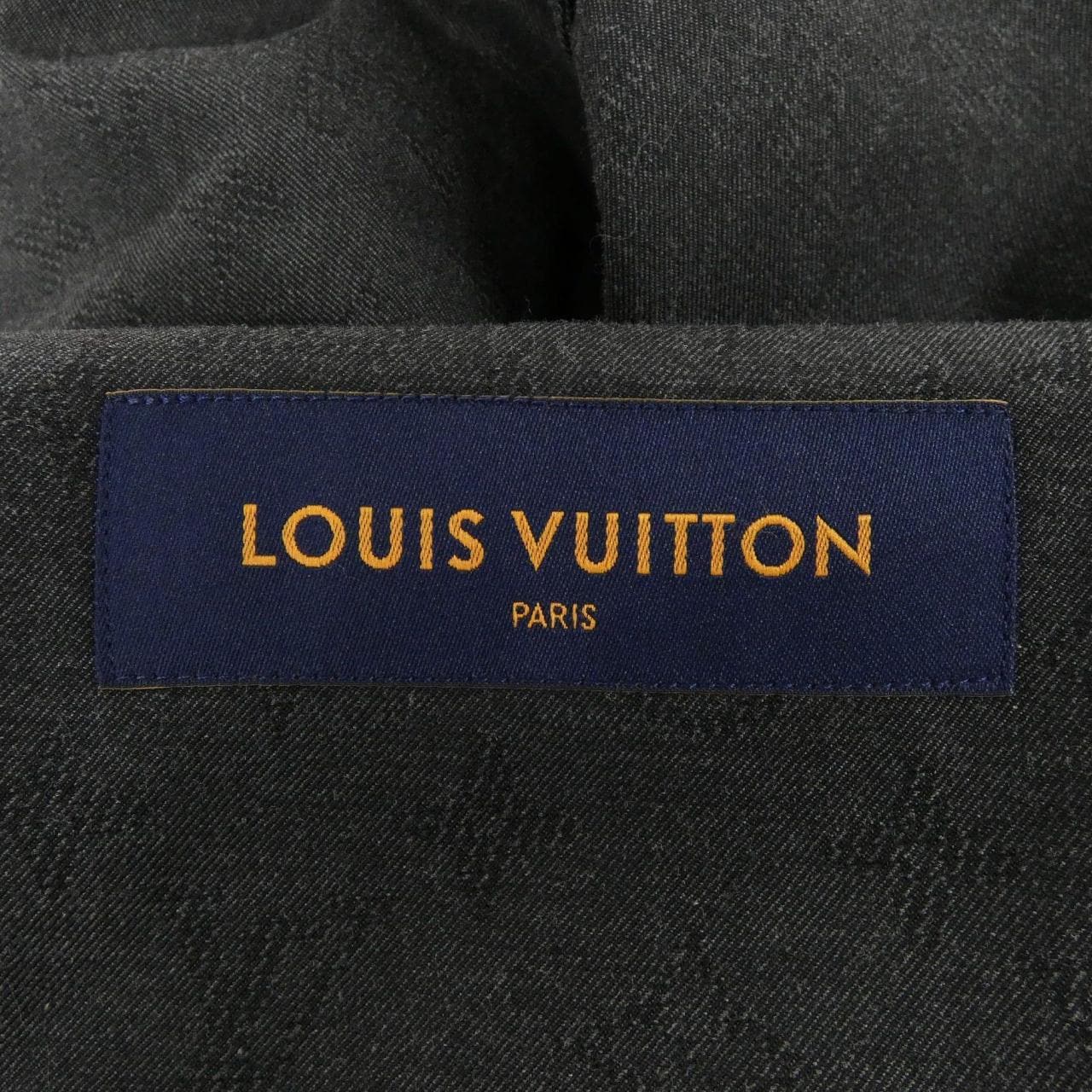 ルイヴィトン LOUIS VUITTON HPJ72EARB ジャケット