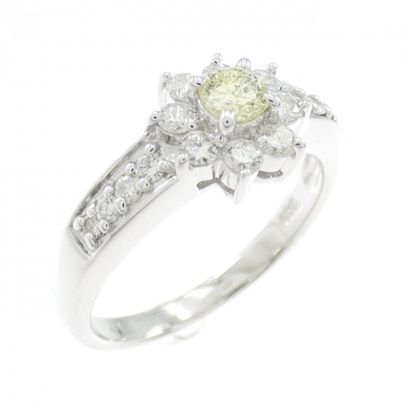 K18WG フラワー ダイヤモンド リング 0.17CT