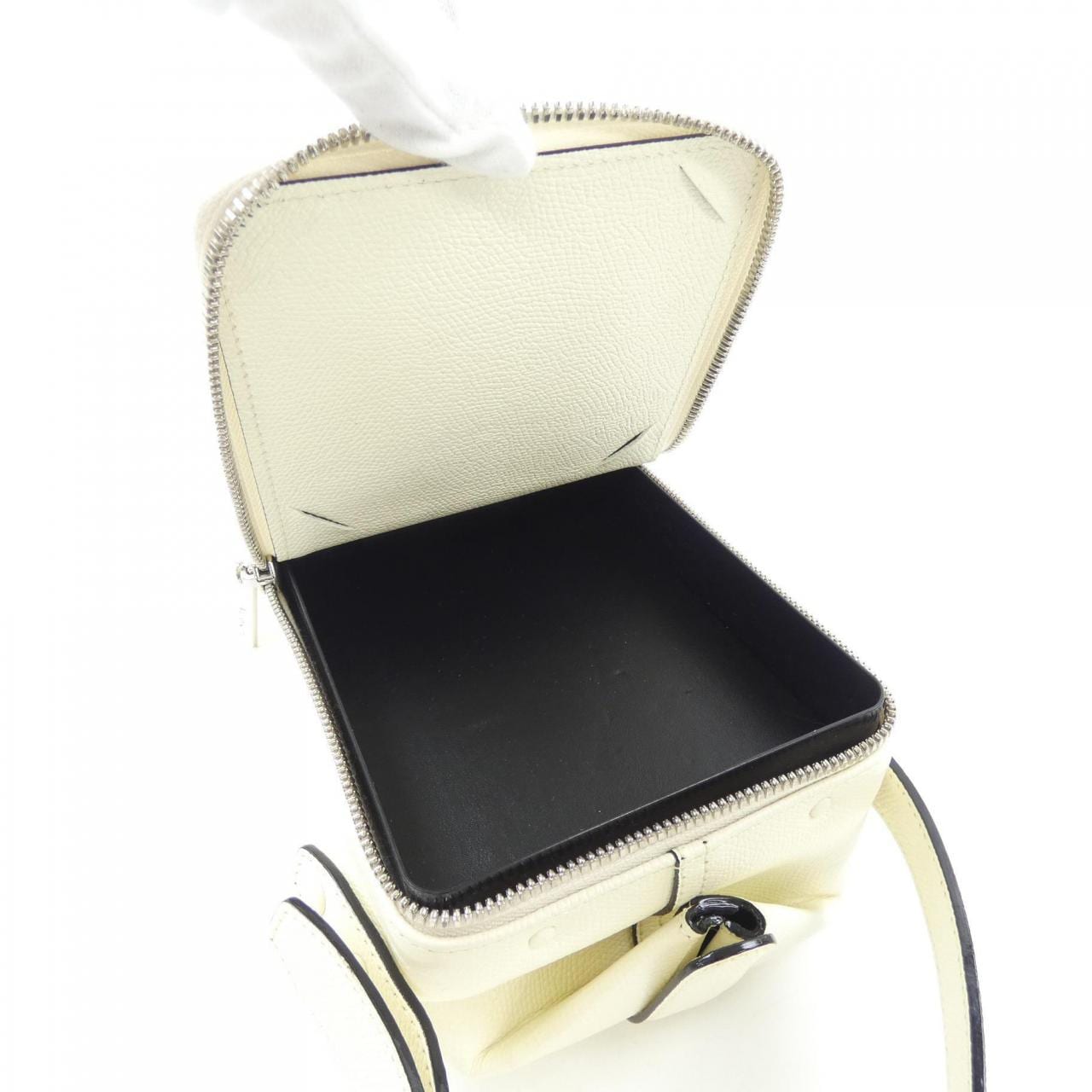 ヴァレクストラ VALEXTRA トリックトラック シェイプドハント SGSR0027028LRDTA99 BAG