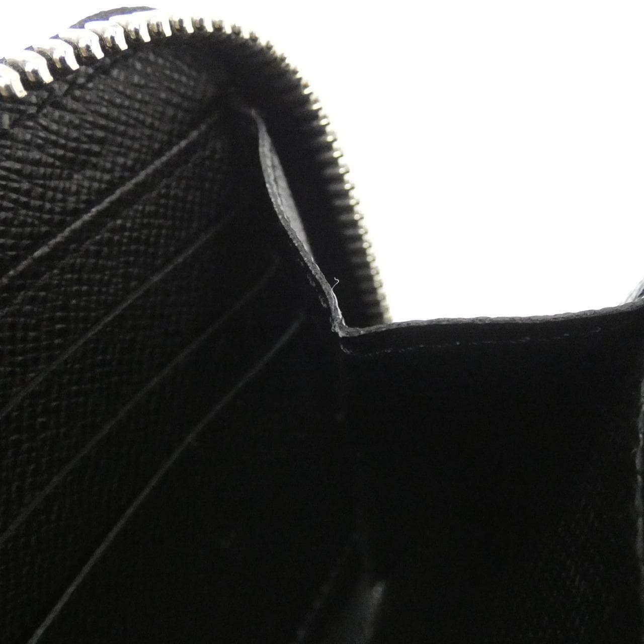 ルイヴィトン エピ ジッピー ウォレット M61857 財布