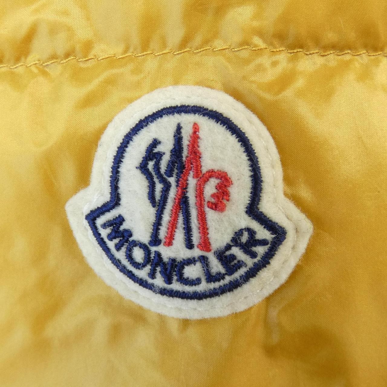 モンクレール MONCLER ダウンジャケット