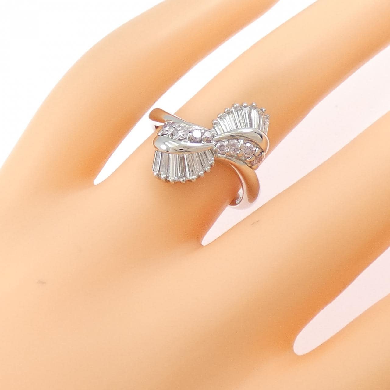 PT900 ダイヤモンド リング 0.815CT