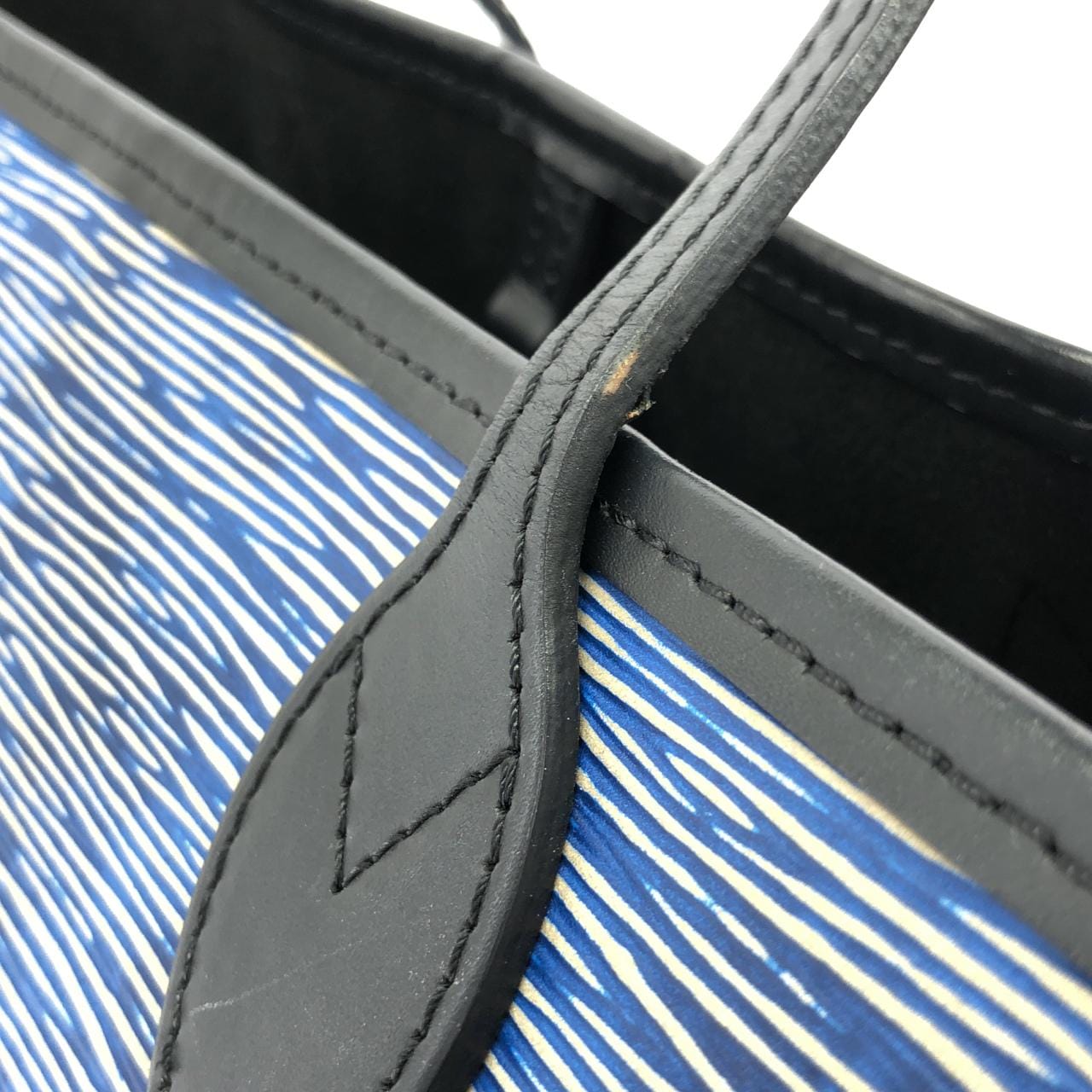 ルイヴィトン エピ デニム ネヴァーフル MM M51053 バッグ