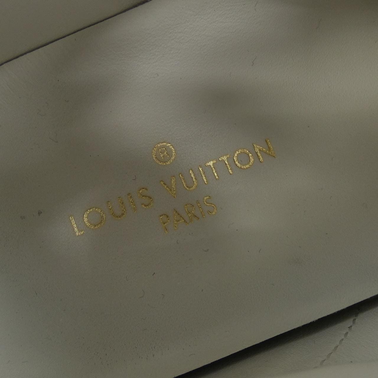 ルイヴィトン LOUIS VUITTON モノグラムパターン タイムアウトライン スニーカー