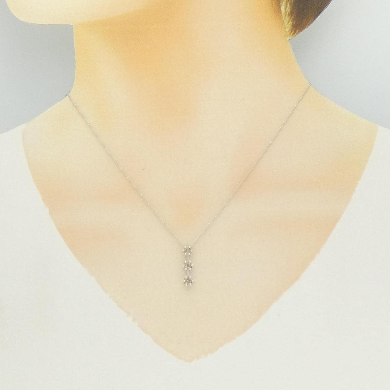 K18WG フラワー ダイヤモンド ネックレス