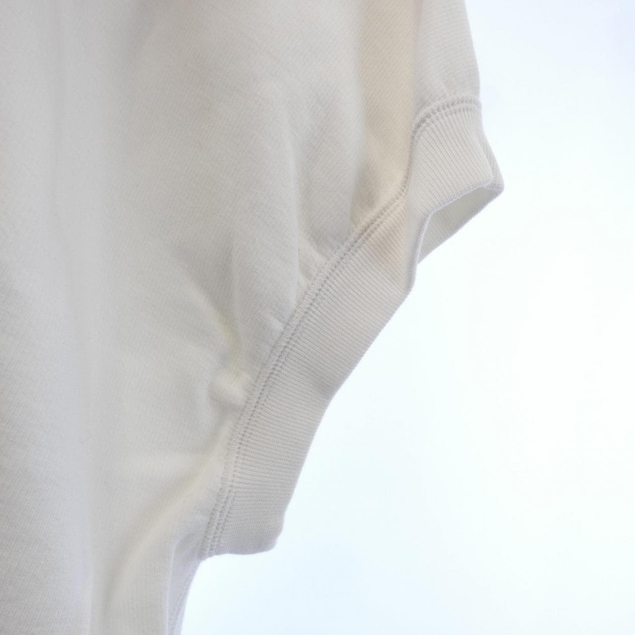 サクラ SACRA トップス