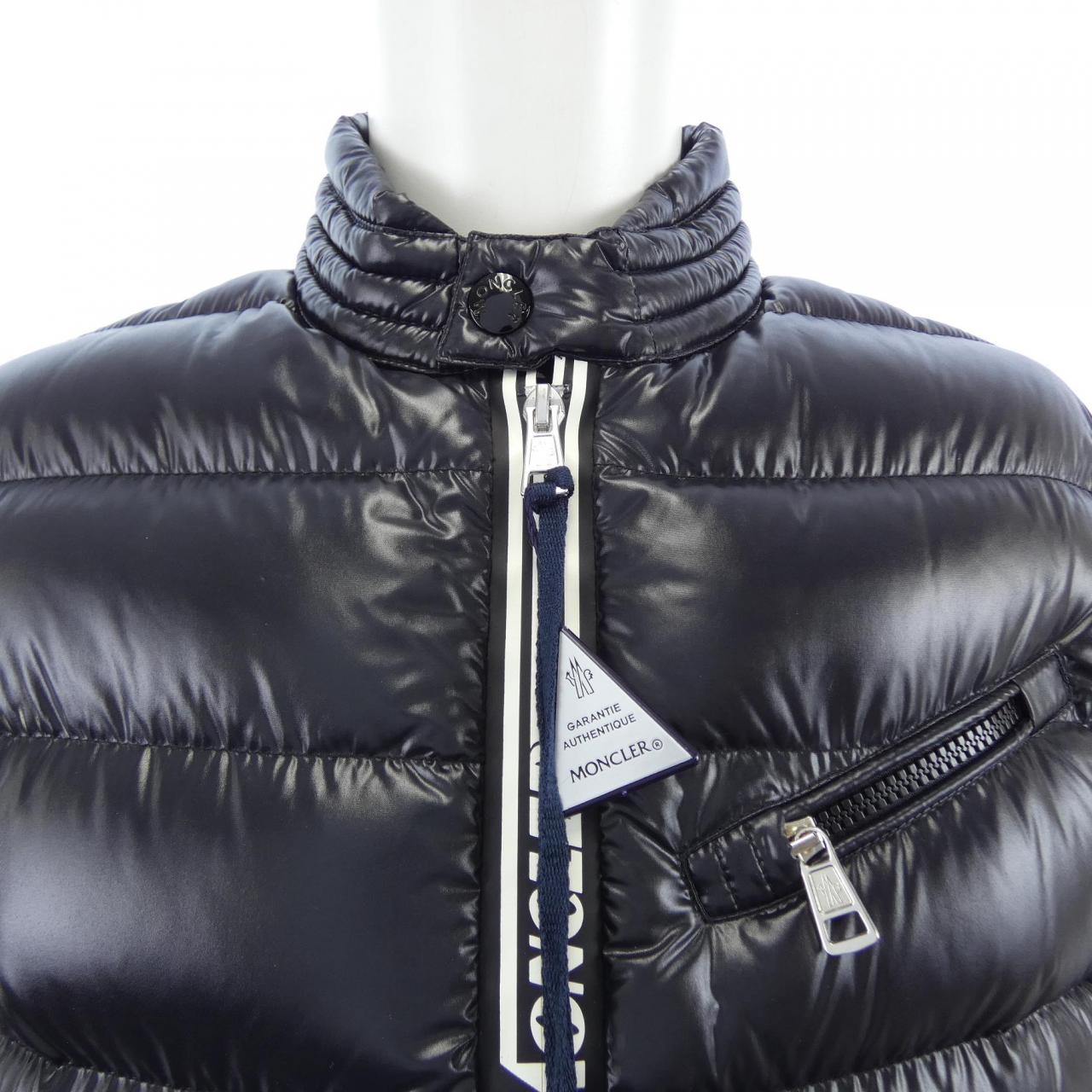 モンクレール MONCLER CAROUX ダウンジャケット