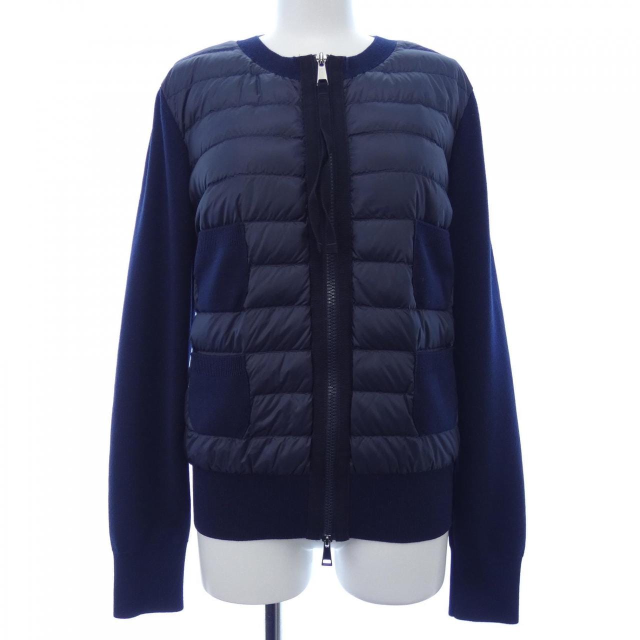 モンクレール MONCLER ダウンジャケット