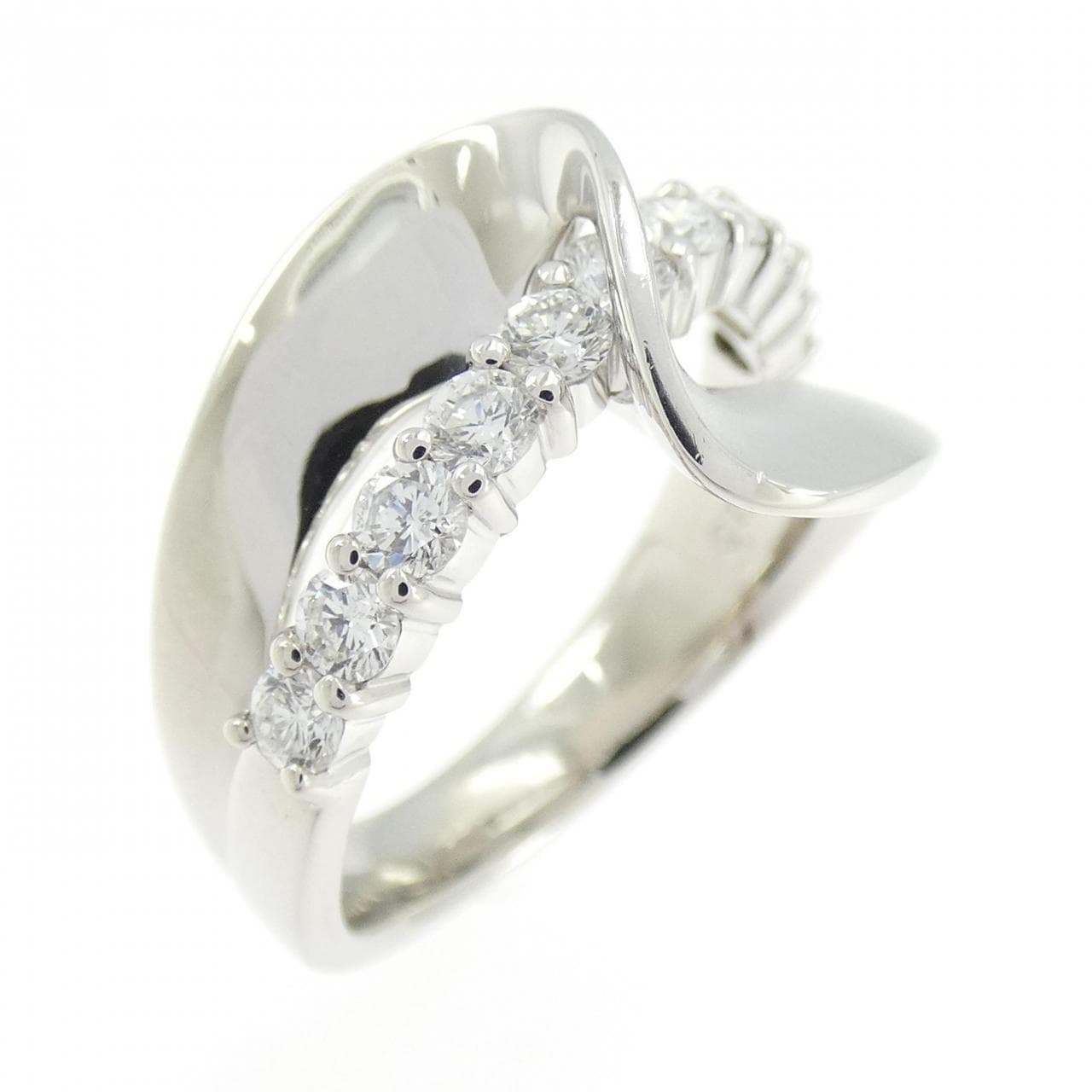 PT900 ダイヤモンド リング 0.70CT