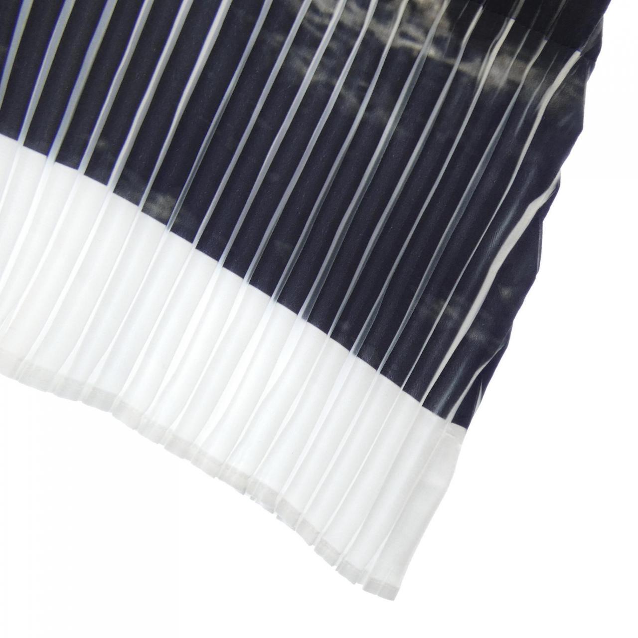 イッセイミヤケ ISSEY MIYAKE IM51FG127 スカート