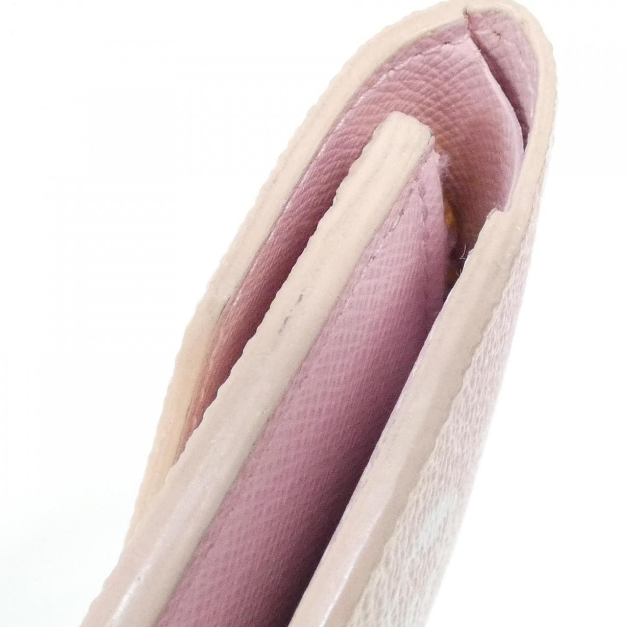 ルイヴィトン バイザプール ポルトフォイユ ヴィクトリーヌ M80388 財布