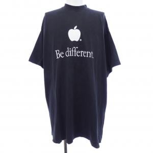 バレンシアガ BALENCIAGA BE DIFFERENT APPLE TEE 712398 TNVB3 UNISEX Tシャツ