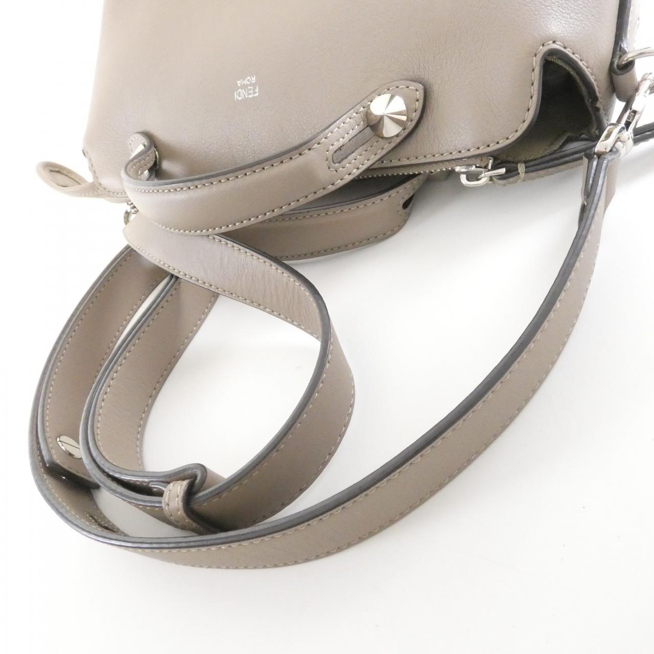 フェンディ バイ ザ ウェイ ミディアム 8BL146 1D5 バッグ