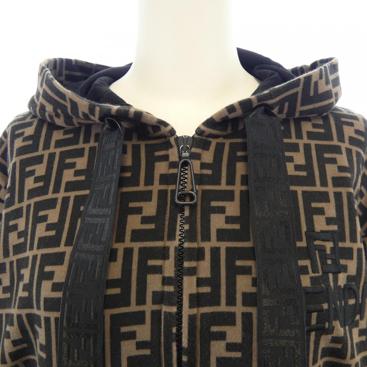 フェンディ FENDI FS7031 A7W6 パーカー