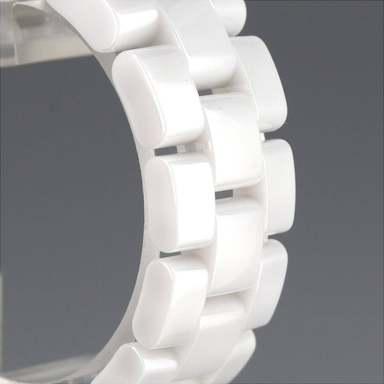 シャネル J12 33mmセラミック H0968 セラミック クォーツ