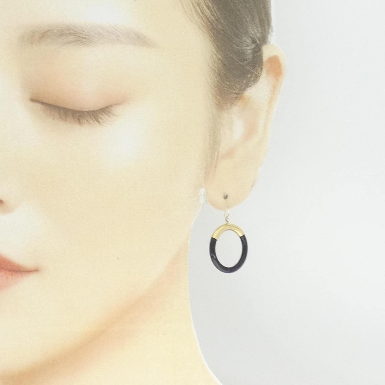 [BRAND NEW] K18YG onyx earrings