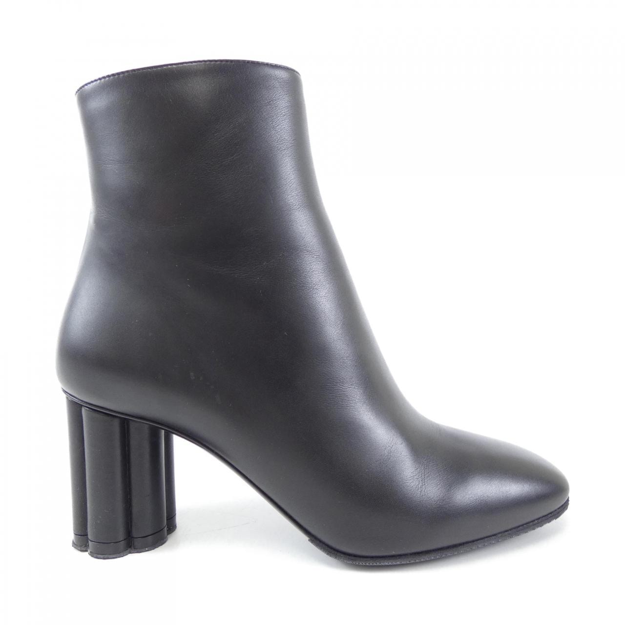 萨尔瓦托雷·菲拉格慕SALVATORE FERRAGAMO萨尔瓦托雷·菲拉格慕 (Salvatore Ferragamo) 靴子