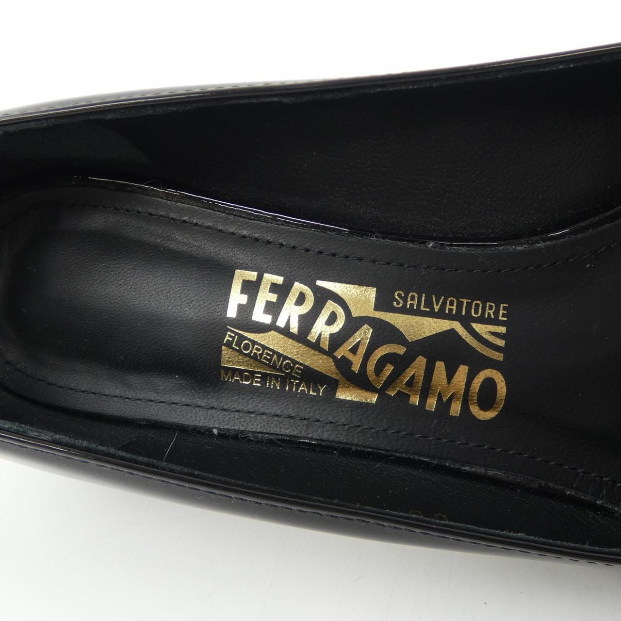 サルヴァトーレフェラガモ SALVATORE FERRAGAMO DB 41044 パンプス