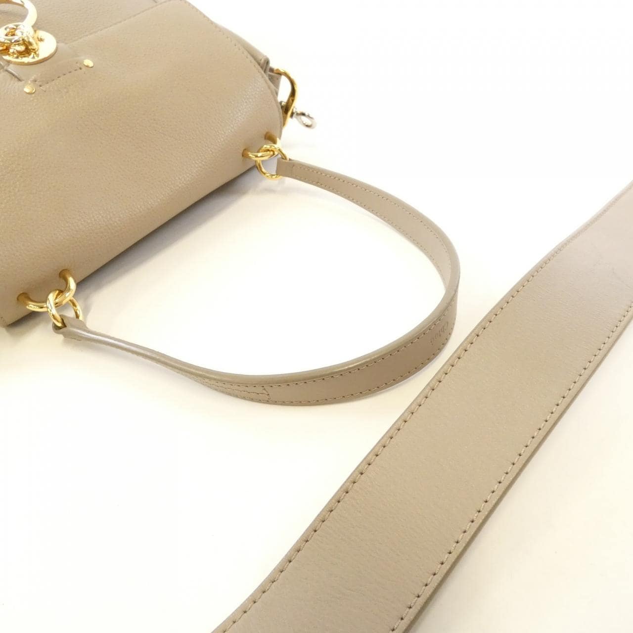 クロエ テス ミニ CHC20AS143 C62 バッグ