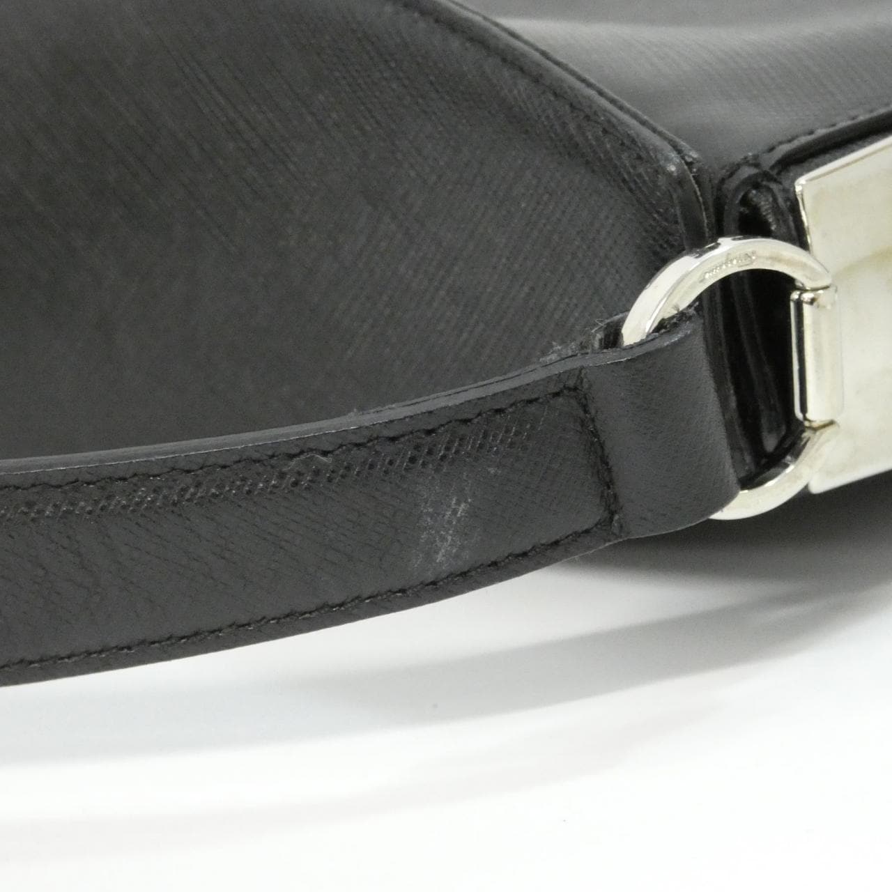 サルヴァトーレフェラガモ 21 4835 ショルダーバッグ