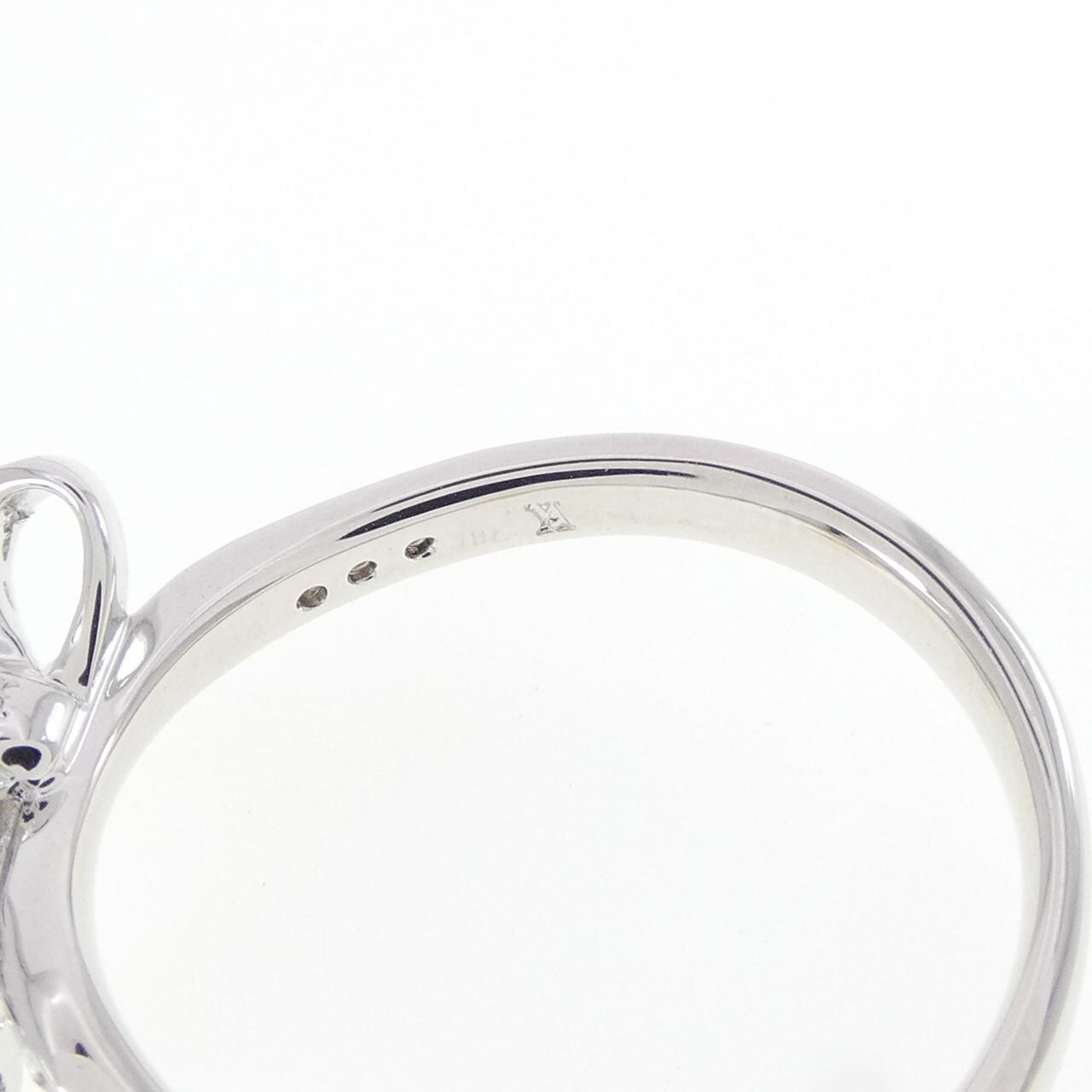 ヴァンドーム リボン ダイヤモンド リング 0.19CT