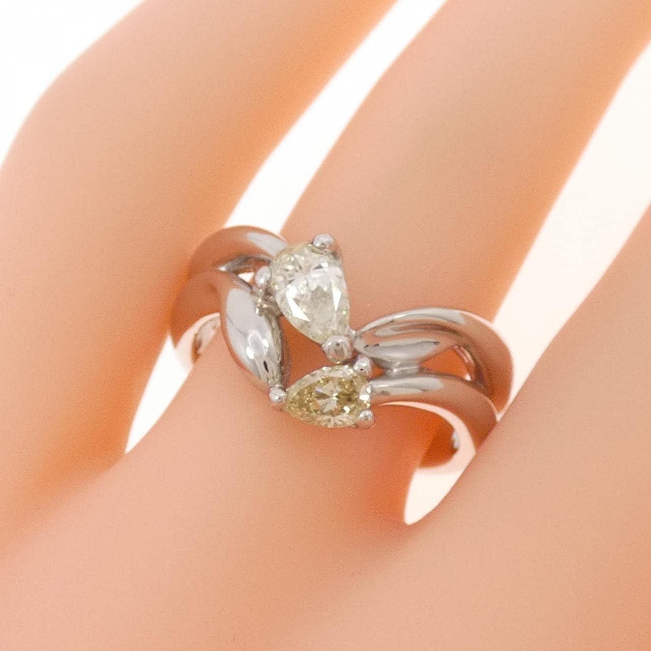 PT900 ダイヤモンド リング 0.56CT
