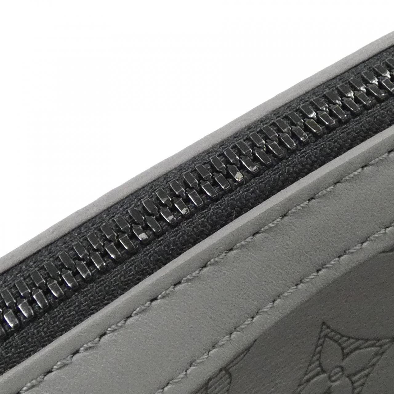 ルイヴィトン モノグラム シャドウ デュオ メッセンジャー M46104 ショルダーバッグ