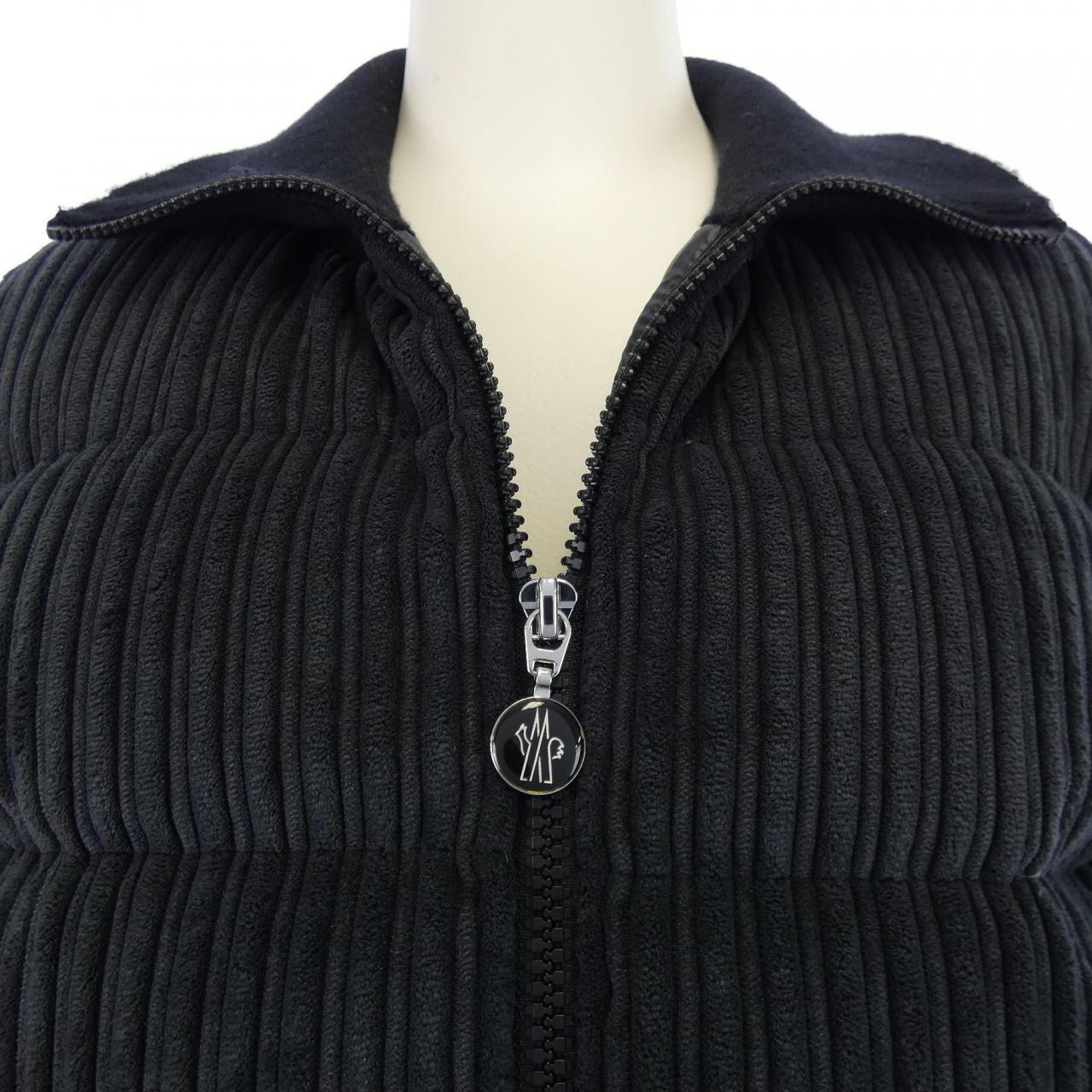 モンクレール MONCLER 20939B00038 ダウンジャケット