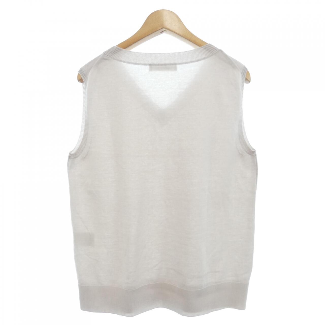 ebure vest