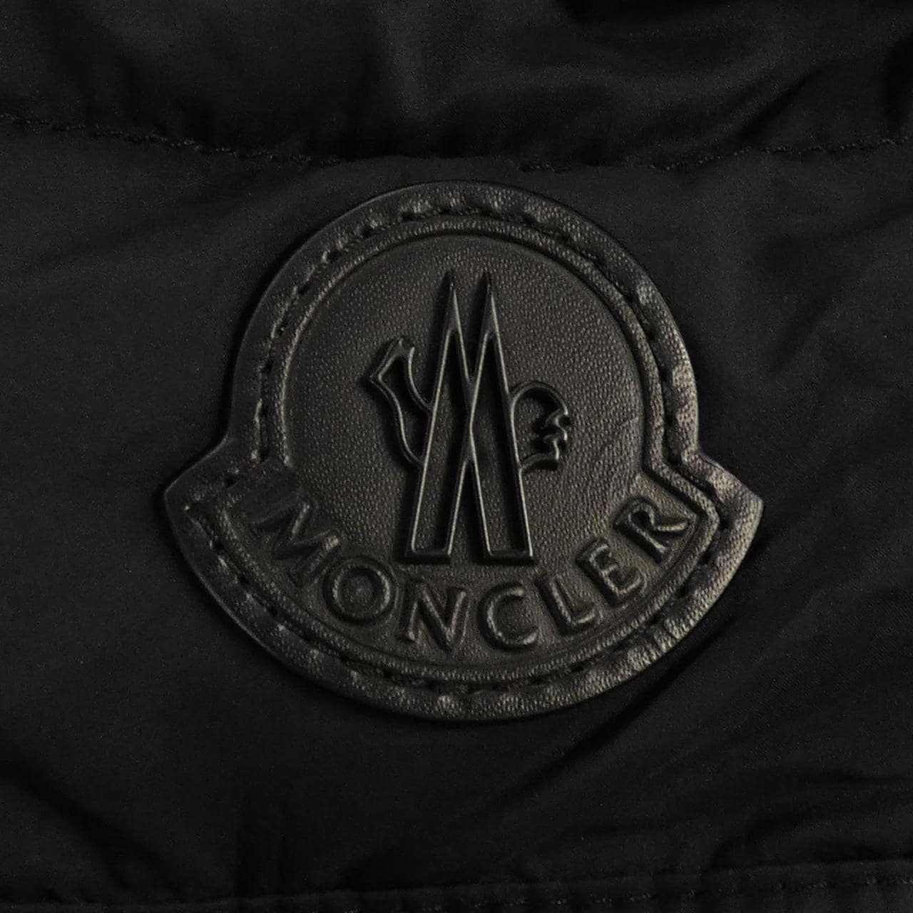 モンクレール MONCLER LAGGINHORN ダウンジャケット