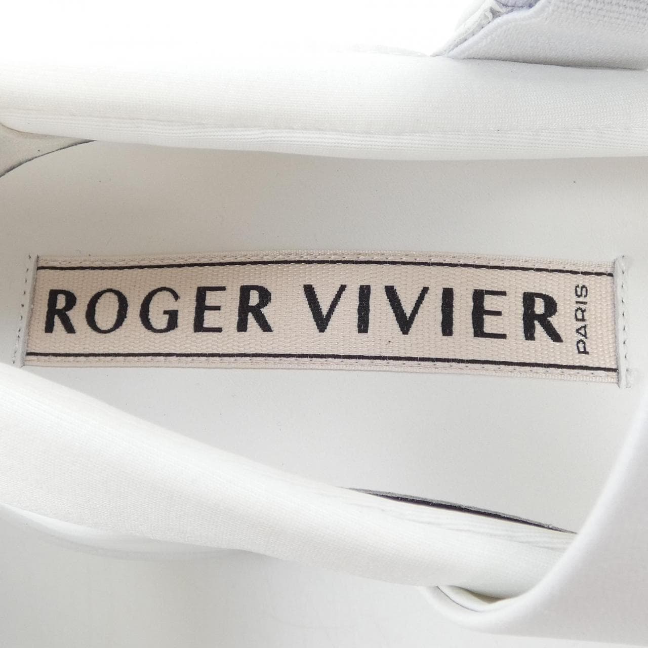 ロジェヴィヴィエ ROGER VIVIER スニーカー