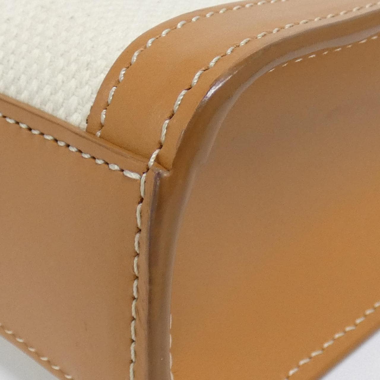 セリーヌ ミニ バーティカル カバ 193302BNZ バッグ