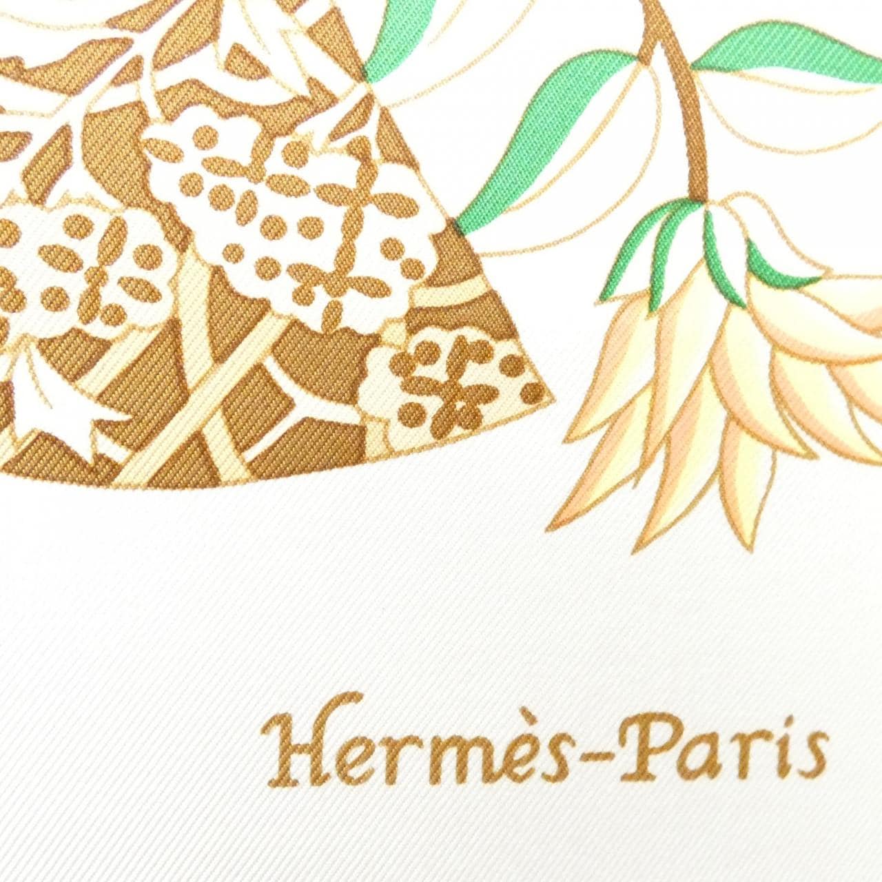 エルメス FLEURS ET PAPILLONS DE TISSUS カレ スカーフ