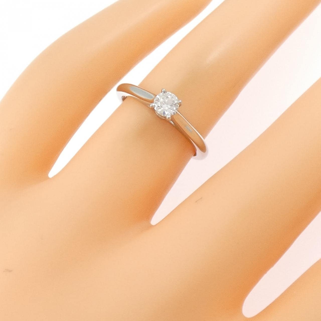 カルティエ 1895 ソリテール リング 0.20CT F VVS1 EXT