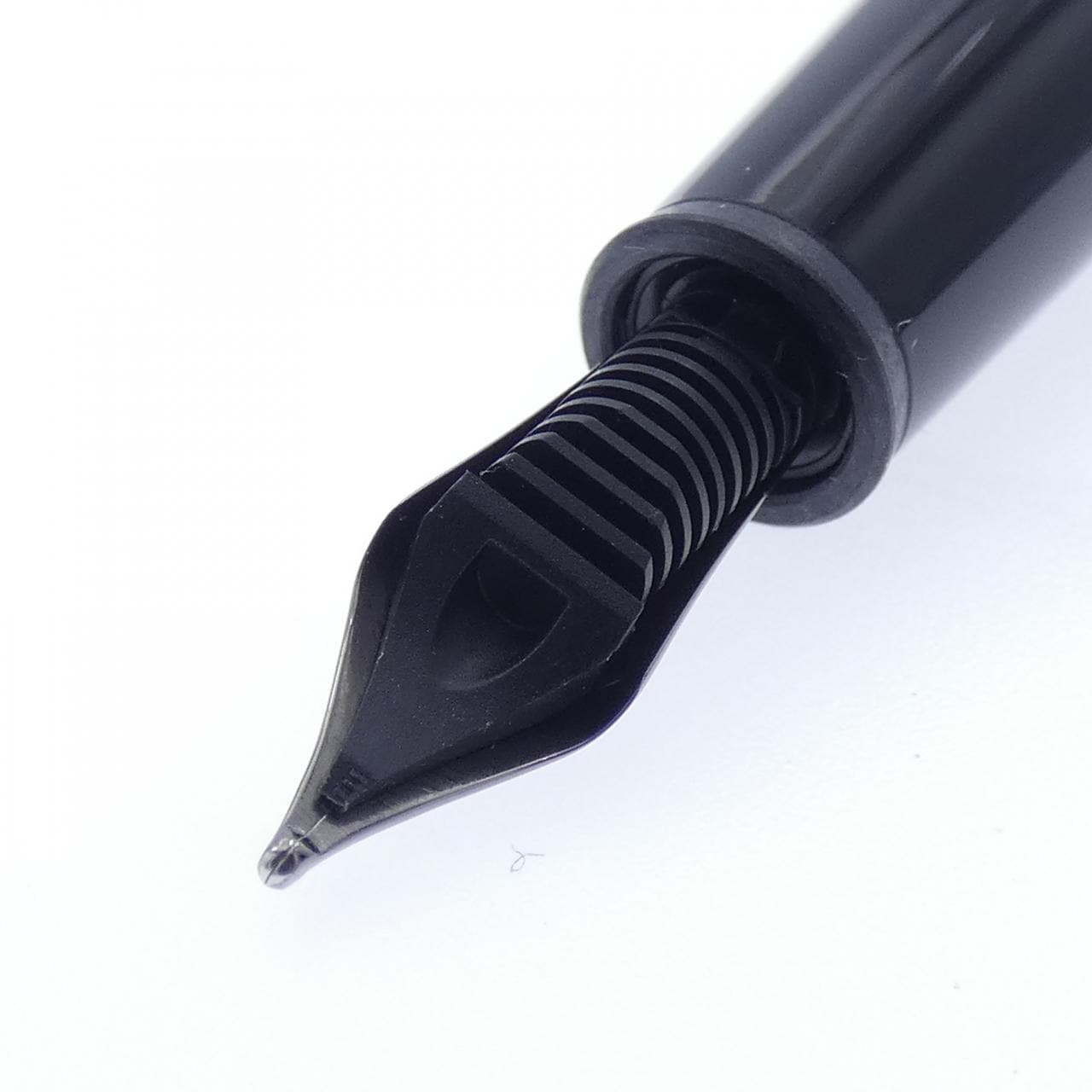 モンブラン マイスターシュテュックウルトラブラッククラシック 114827 万年筆