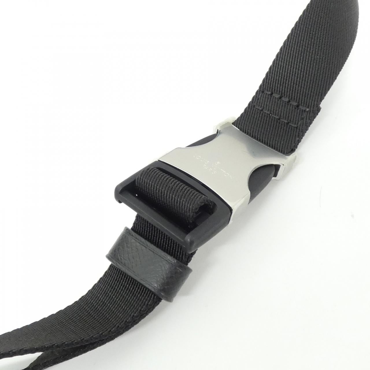 LOUIS VUITTON Taiga Rama 腰包户外 M30245 单肩包