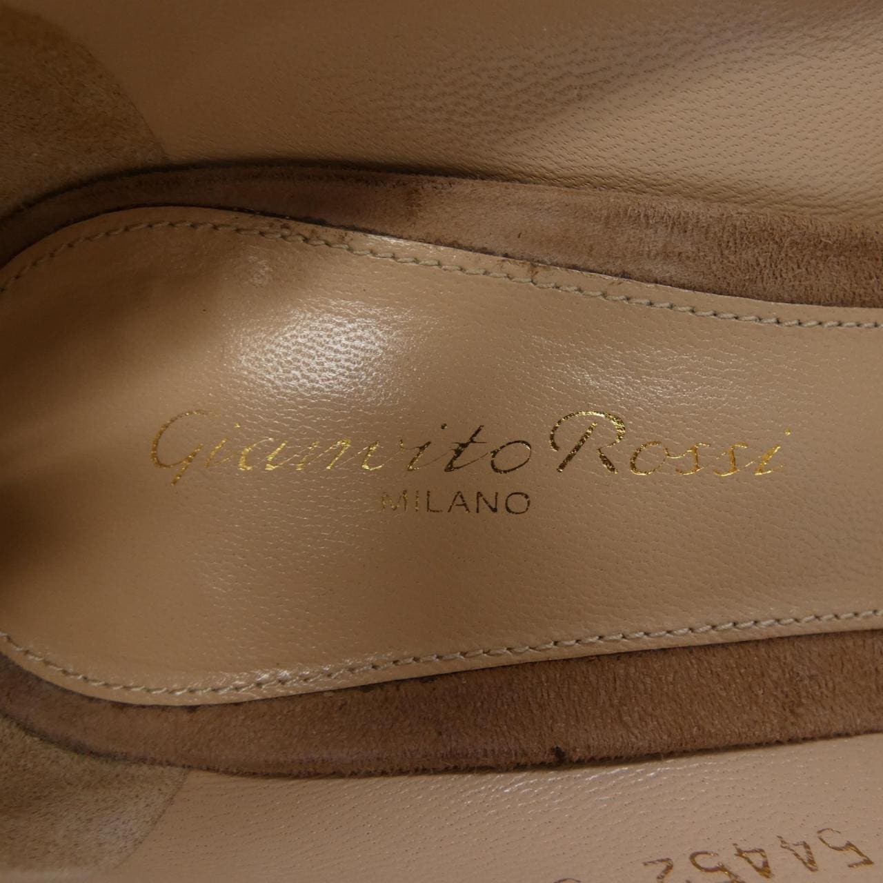 ジャンヴィトロッシ GIANVITO ROSSI パンプス