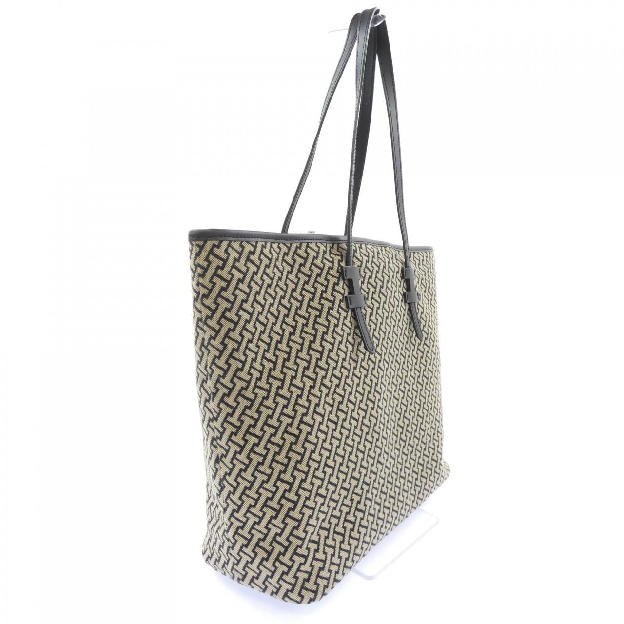 イアクッチ IACUCCI BAG