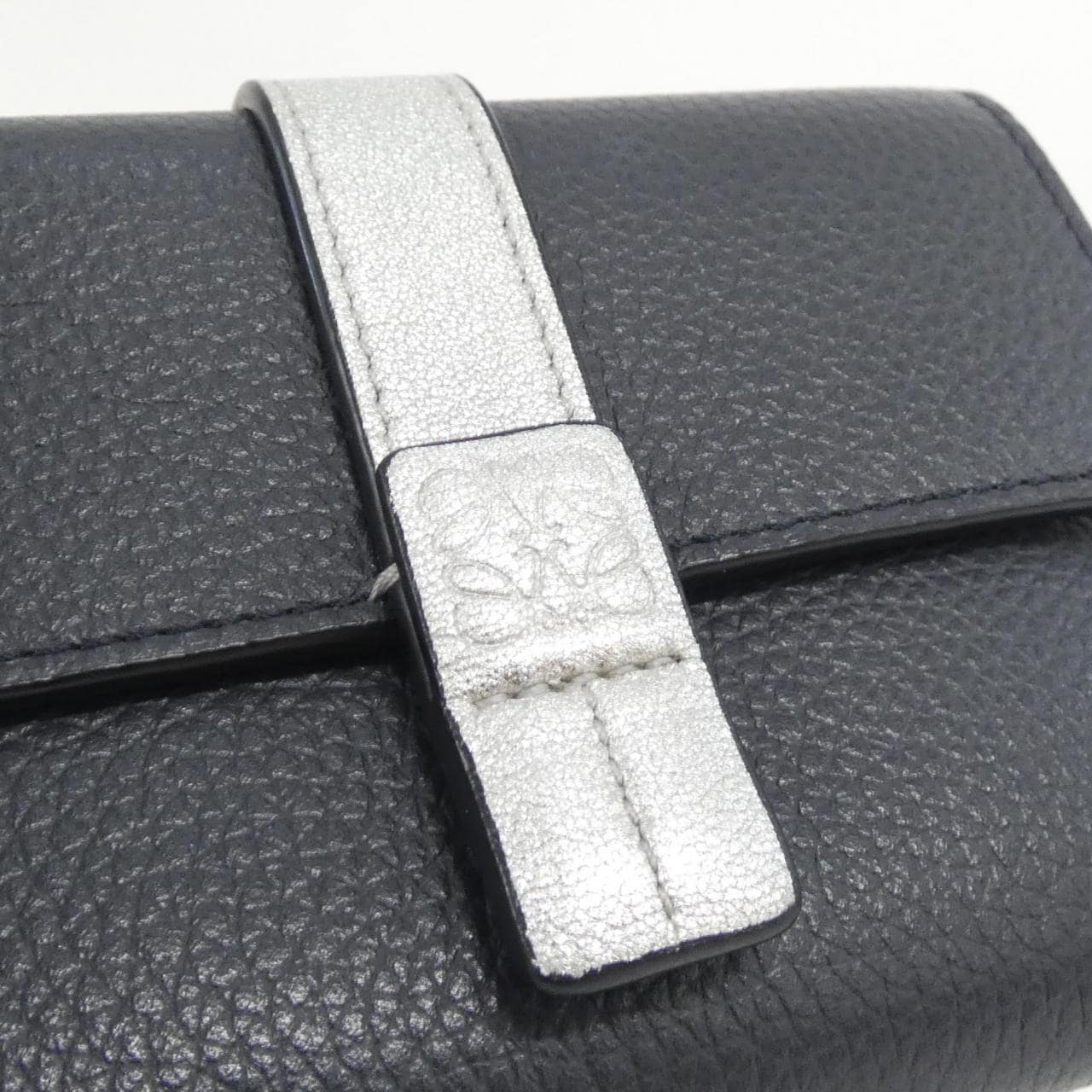 ロエベ C660S86X05 財布