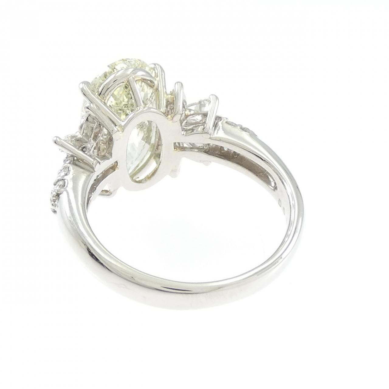 PT900 ダイヤモンド リング 4.135CT VLY I1 オーバルカット