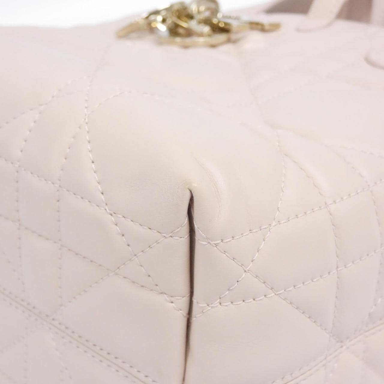 クリスチャンディオール ディオール トゥジュール バーティカル トート スモール M2835OSNW バッグ